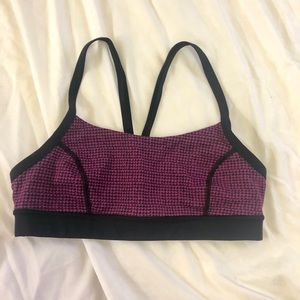Lululemon sports bra